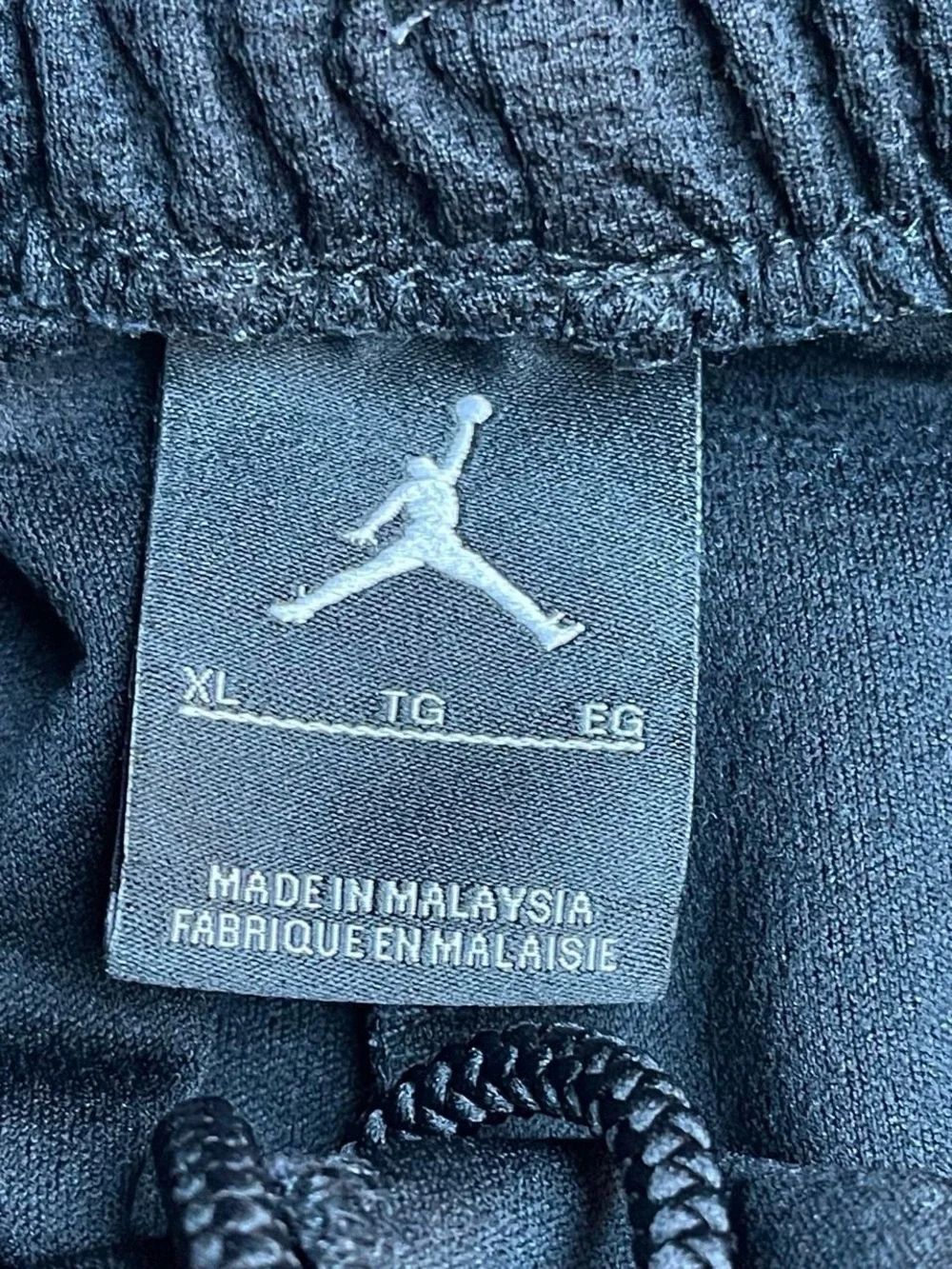 Jordan Black Basketball Sporty Gym Shorts w Drawstrings Sz XL